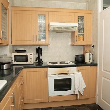 Stunning 2Nd Floor 2 Bedroom Massionette Apartment Glasgow Luaran gambar